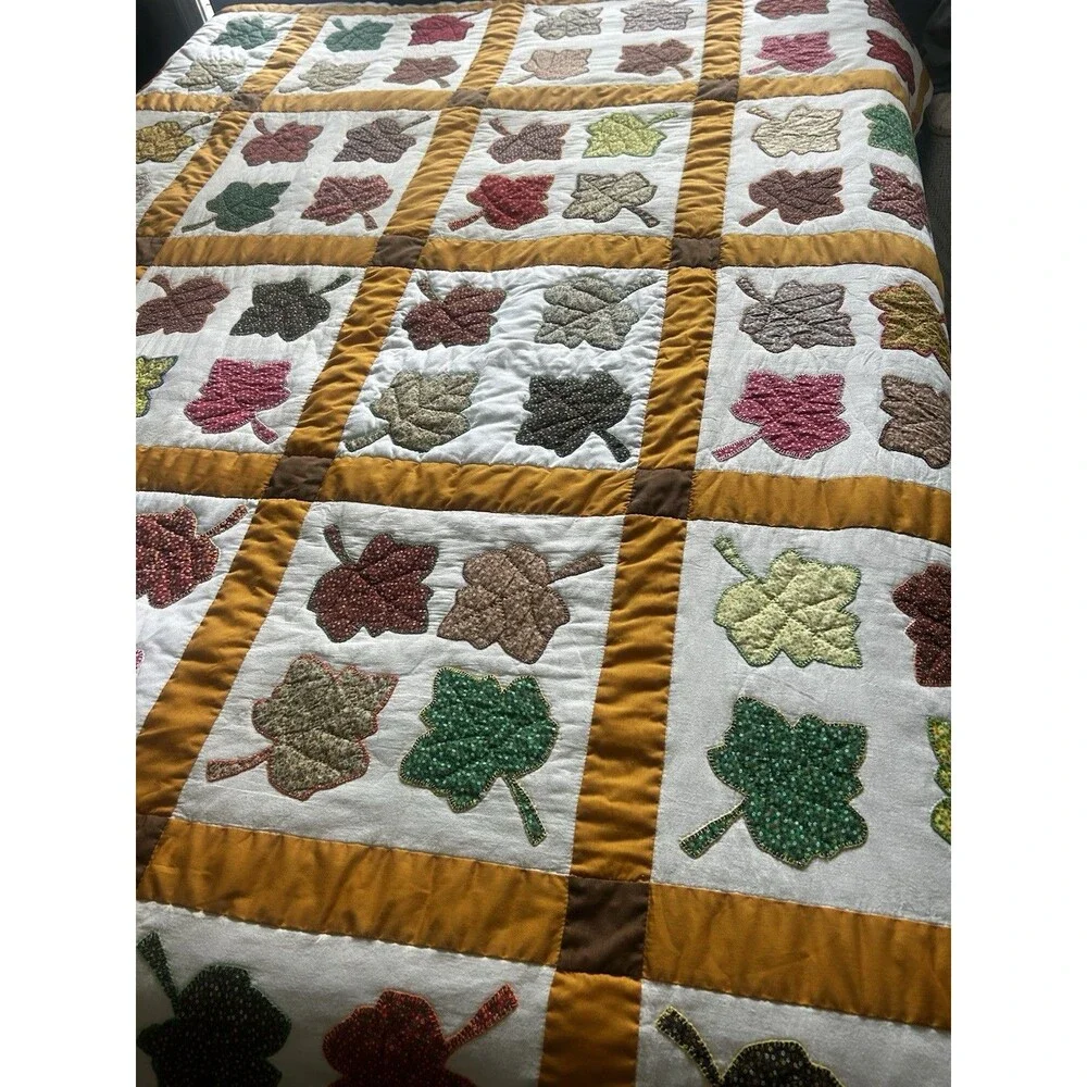 Handmade Fall Autumn Leaf Patchwork Quilt 73x92 Vtg Twin -Queen Throw Rustic